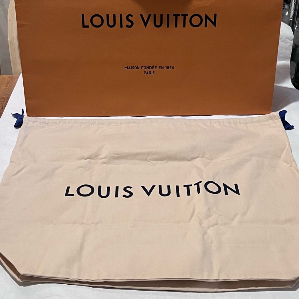 Authentic NEW Louis Vuitton Large Dustbag and Small Paperbag
